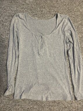 Light Gray Long-Sleeve Henley Scoop Neck Top